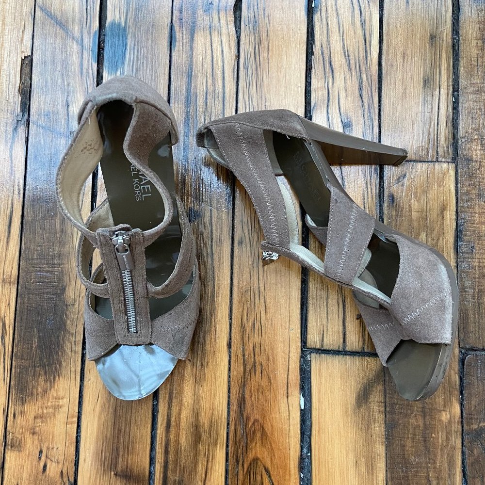 USED Michael Kors Berkley Tan Heels